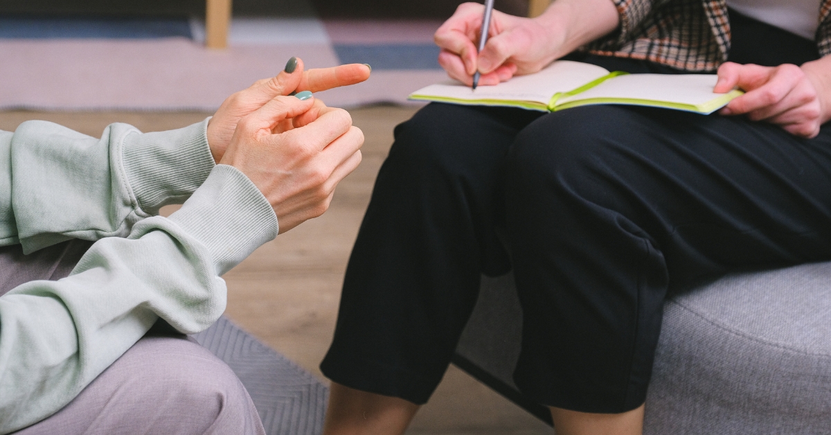 woman getting therapy for postpartum depression and anxiety